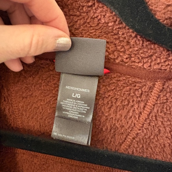 The North Face Men's Zip-Up Sweater in Maroon - Picture 4 of 5